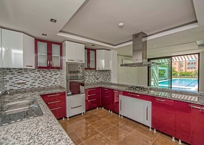 Шикарная вилла 3+1 в Кемере