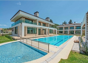 Шикарная вилла 3+1 в Кемере