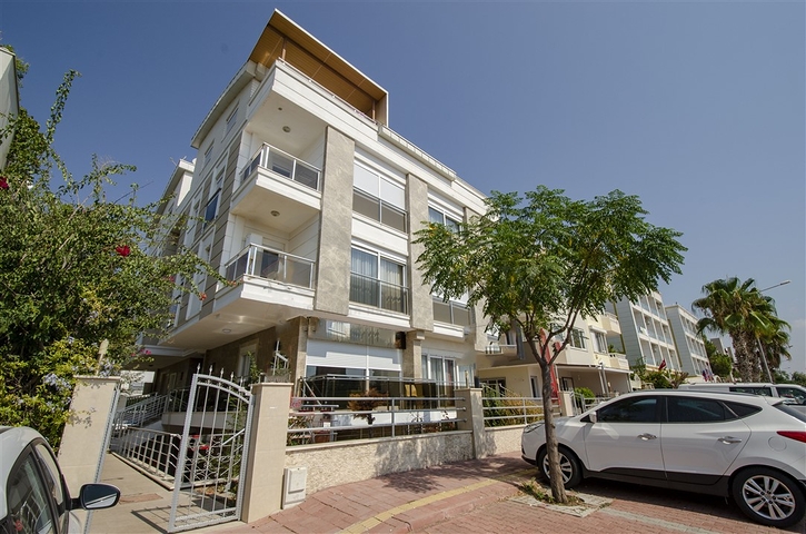 Квартиры 1+1 и 2+1 на продажу с видом на море в Гюрсу Анталья