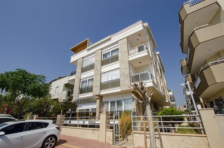 Квартиры 1+1 и 2+1 на продажу с видом на море в Гюрсу Анталья