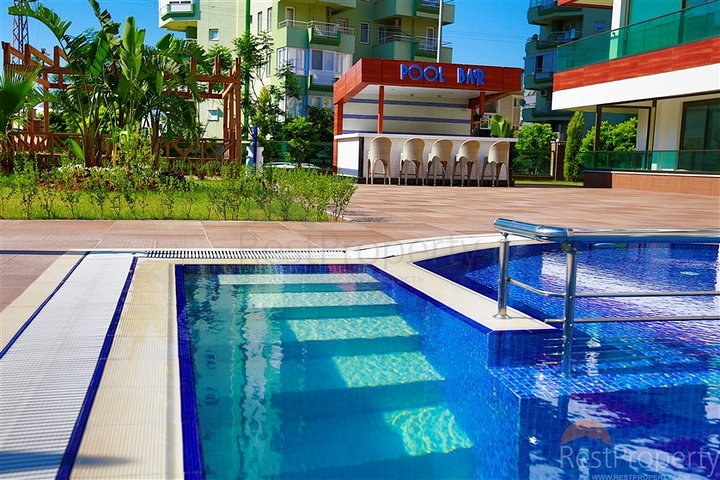 Двухкомнатная квартира с мебелью в комплексе отельного плана