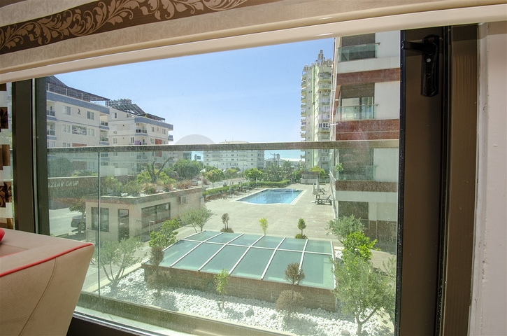 Двухкомнатная квартира с мебелью в комплексе отельного плана