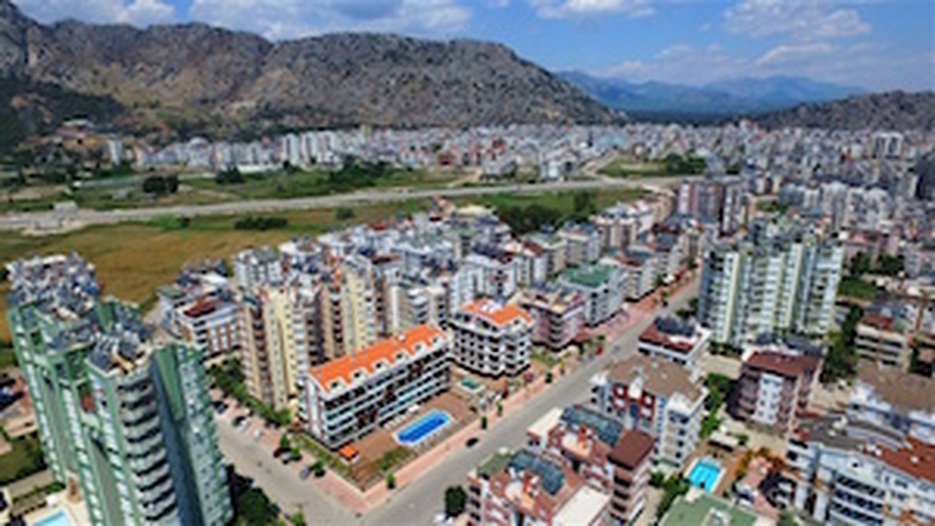 Двухкомнатная квартира с мебелью в комплексе отельного плана