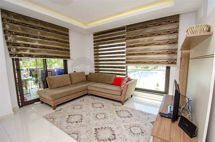 Двухкомнатная квартира с мебелью в комплексе отельного плана