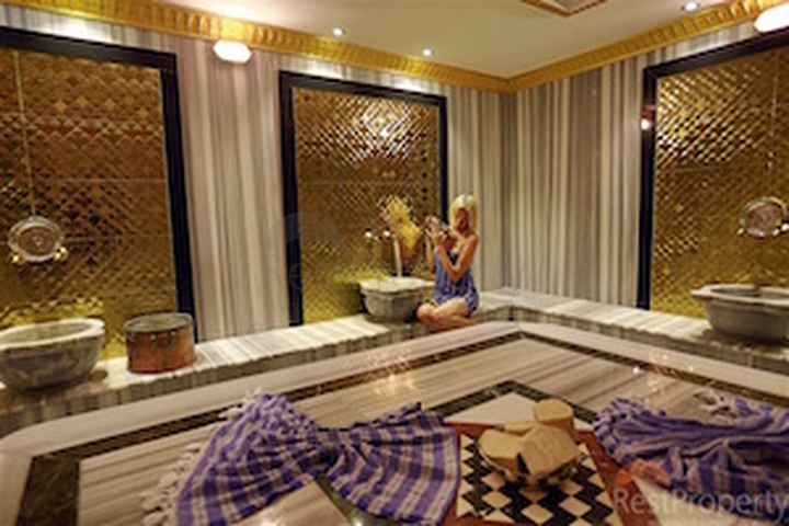 Двухкомнатная квартира с мебелью в комплексе отельного плана