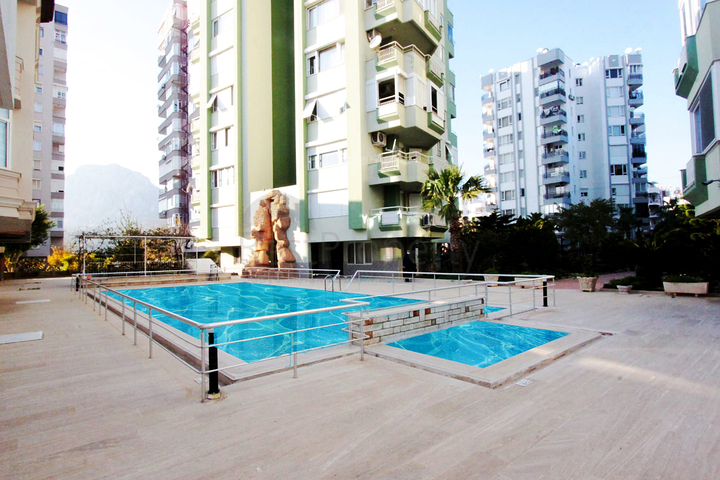 Квартира 2+1 в пешей доступности к морю в Лимане Анталья