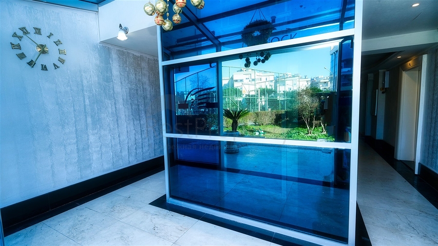 Квартира 2+1 в комплексе отельного плана в 5 минутах от моря