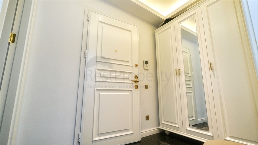 Квартира 2+1 в комплексе отельного плана в 5 минутах от моря