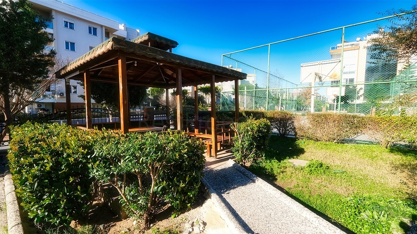 Квартира 2+1 в комплексе отельного плана в 5 минутах от моря