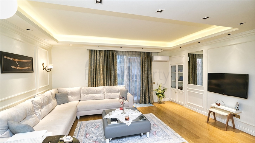 Квартира 2+1 в комплексе отельного плана в 5 минутах от моря