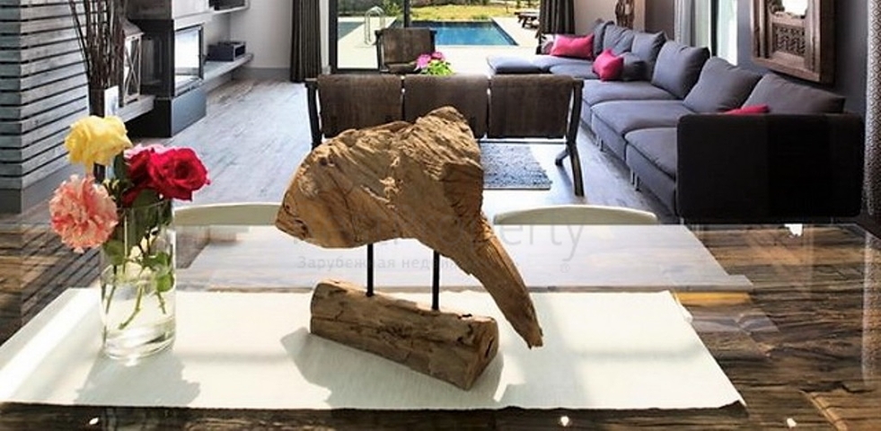 Вилла с большой усадьбой  в районе Фетхие