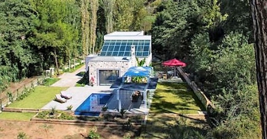 Вилла с большой усадьбой  в районе Фетхие