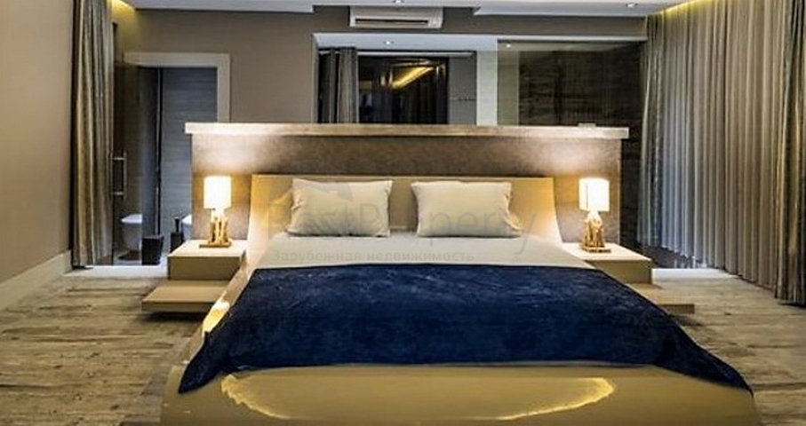 Вилла с большой усадьбой  в районе Фетхие