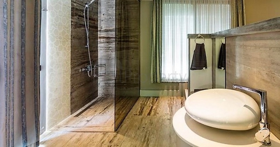 Вилла с большой усадьбой  в районе Фетхие