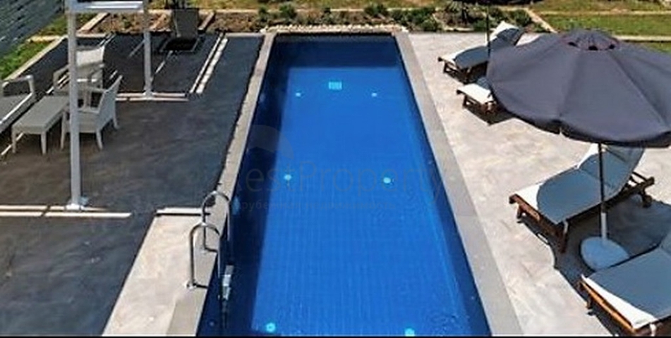 Вилла с большой усадьбой  в районе Фетхие