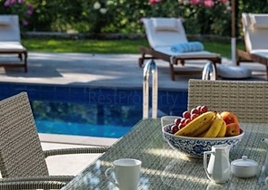 Вилла с большой усадьбой  в районе Фетхие