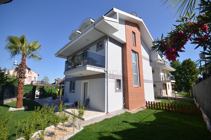 Вилла с мебелью в районе Фетхие