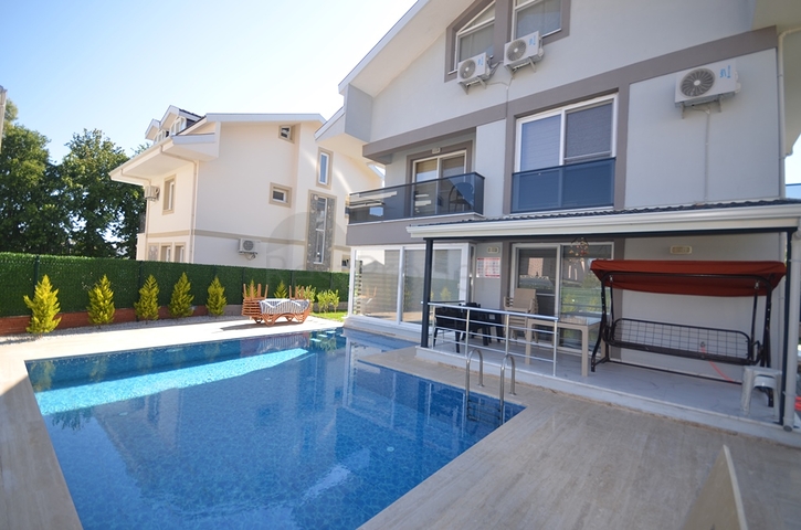 Вилла с мебелью в районе Фетхие