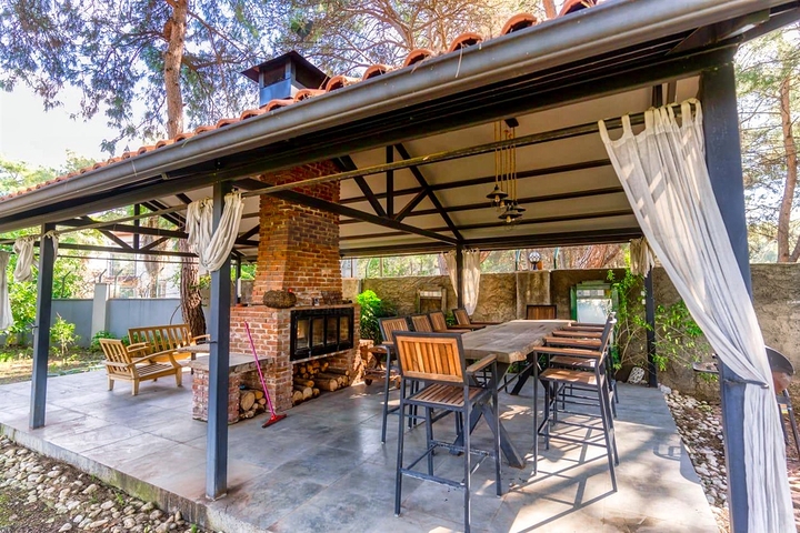 Вилла 7+1 с большим земельным участком в районе Дуаджи - Анталья