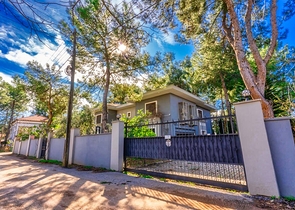 Вилла 7+1 с большим земельным участком в районе Дуаджи - Анталья