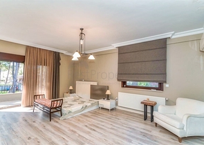 Вилла 7+1 с большим земельным участком в районе Дуаджи - Анталья