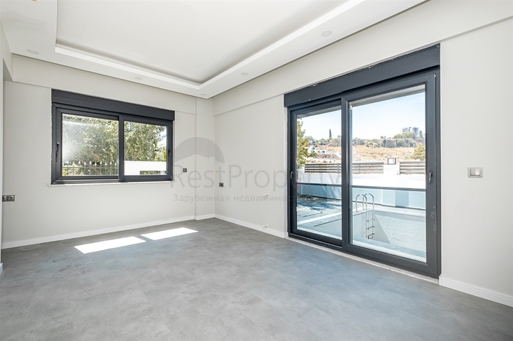 Вилла 4+1 в районе Лара - Анталия