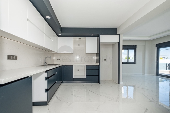 Вилла 4+1 в районе Лара - Анталия