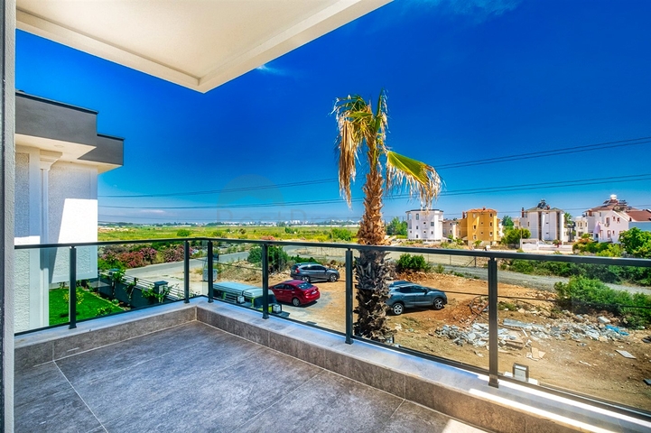 Вилла 4+1 в районе Лара - Анталия