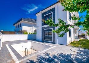 Вилла 4+1 в районе Лара - Анталия