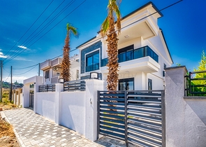 Вилла 4+1 в районе Лара - Анталия