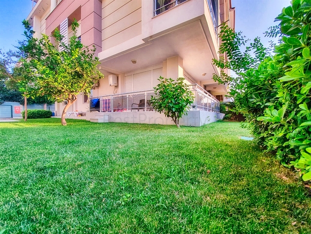 Квартира в 100 метрах от моря , 2+1  микрорайон Гюрсу - Анталия