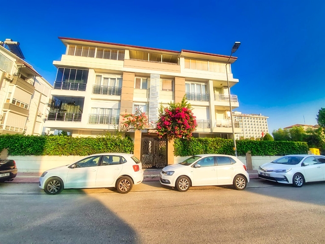 Квартира в 100 метрах от моря , 2+1  микрорайон Гюрсу - Анталия