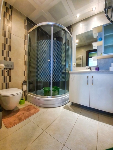 Квартира в 100 метрах от моря , 2+1  микрорайон Гюрсу - Анталия