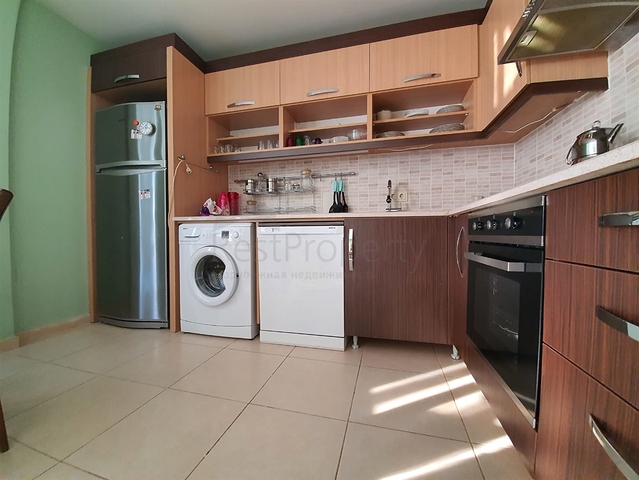 Квартира в 100 метрах от моря , 2+1  микрорайон Гюрсу - Анталия