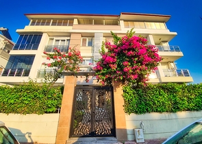 Квартира в 100 метрах от моря , 2+1  микрорайон Гюрсу - Анталия