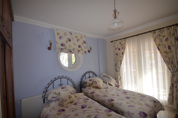 Вилла в микрорайоне Оваджик -  Фетхие