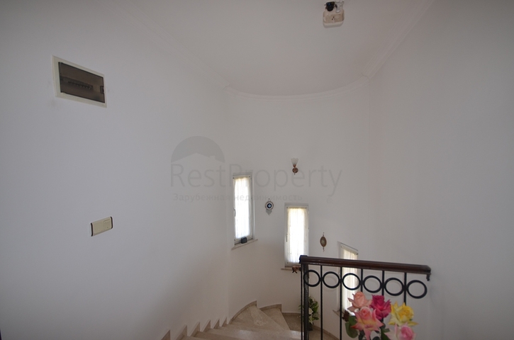 Вилла в микрорайоне Оваджик -  Фетхие