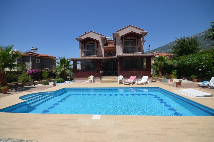 Вилла в микрорайоне Оваджик -  Фетхие