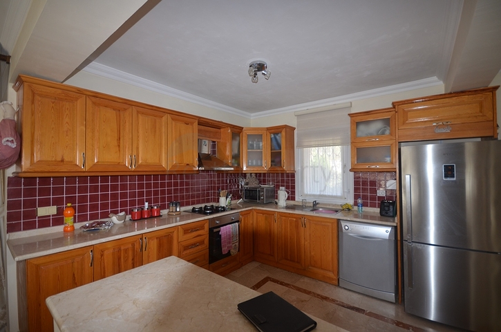 Вилла в микрорайоне Оваджик -  Фетхие