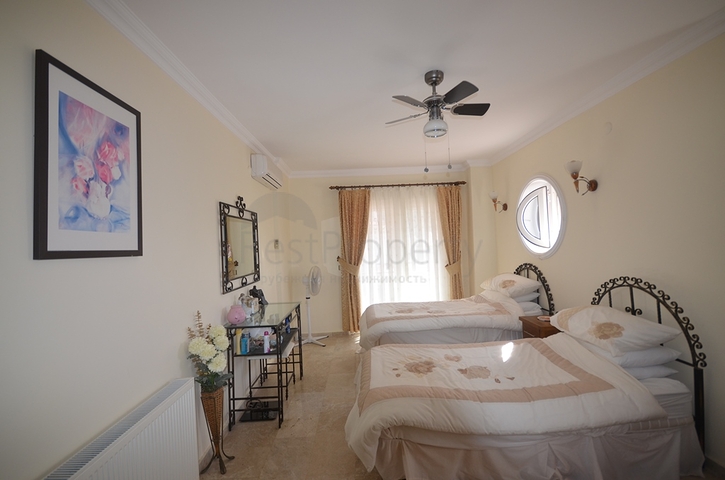 Вилла в микрорайоне Оваджик -  Фетхие