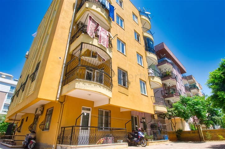 Квартира 2+1 в центре города Анталии