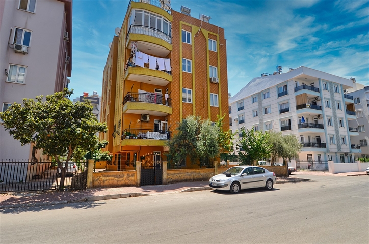 Квартира 2+1 в центре города Анталии