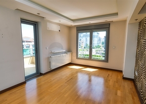 Квартира 4+1 в микрорайоне Гюрсу - Коньяалты 