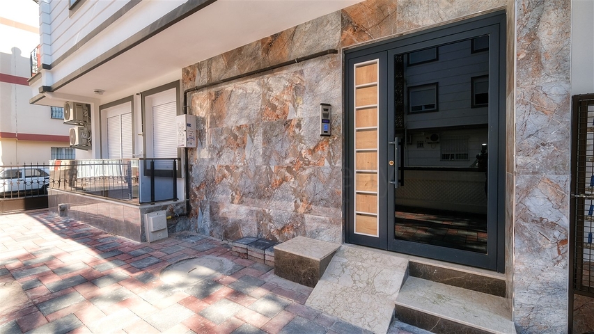 Квартира 2+1 в центре города Анталии