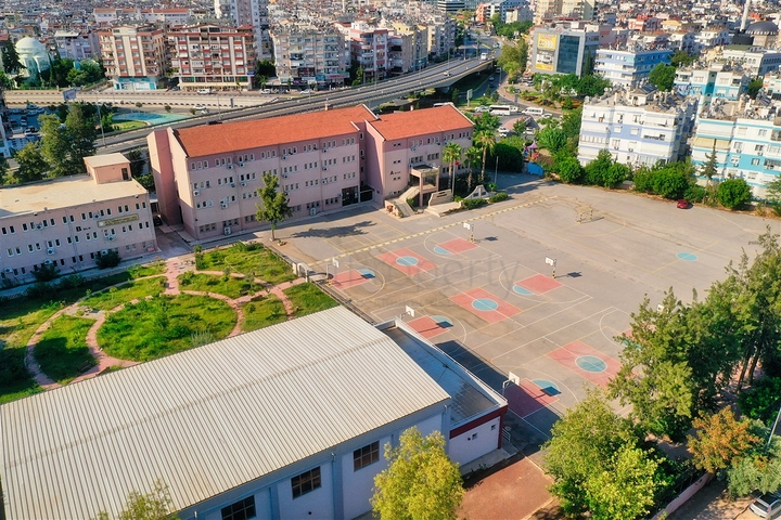 Квартира 2+1 в центре города Анталии