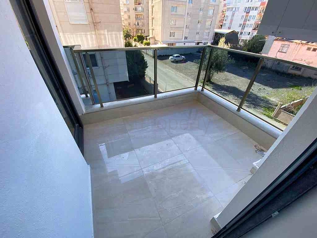 Новое комплексное здание в центре города Анталии