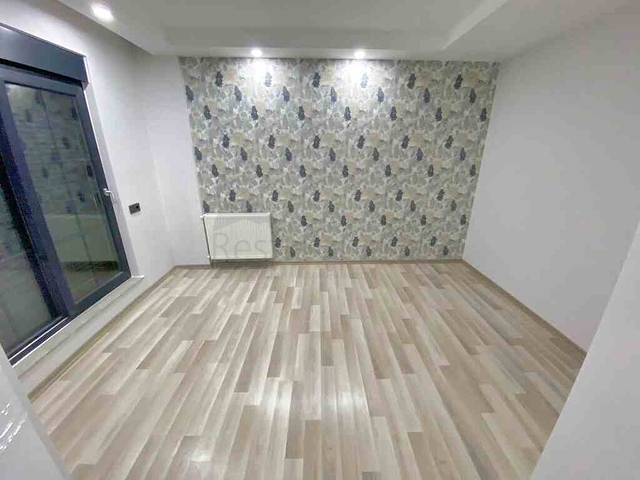 Новое комплексное здание в центре города Анталии