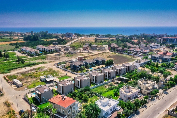 Виллы в микрорайоне Чамюва , Кемер - Анталия .