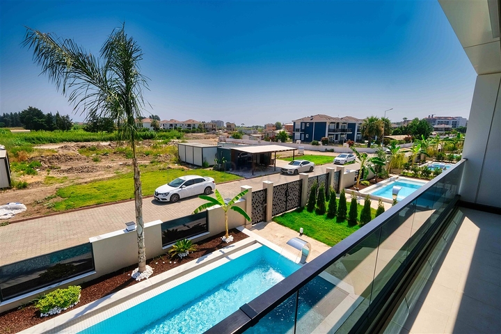 Виллы в микрорайоне Чамюва , Кемер - Анталия .