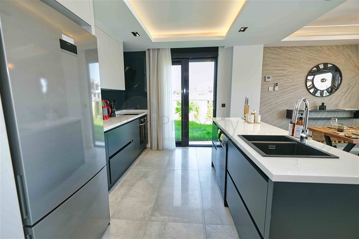 Виллы в микрорайоне Чамюва , Кемер - Анталия .